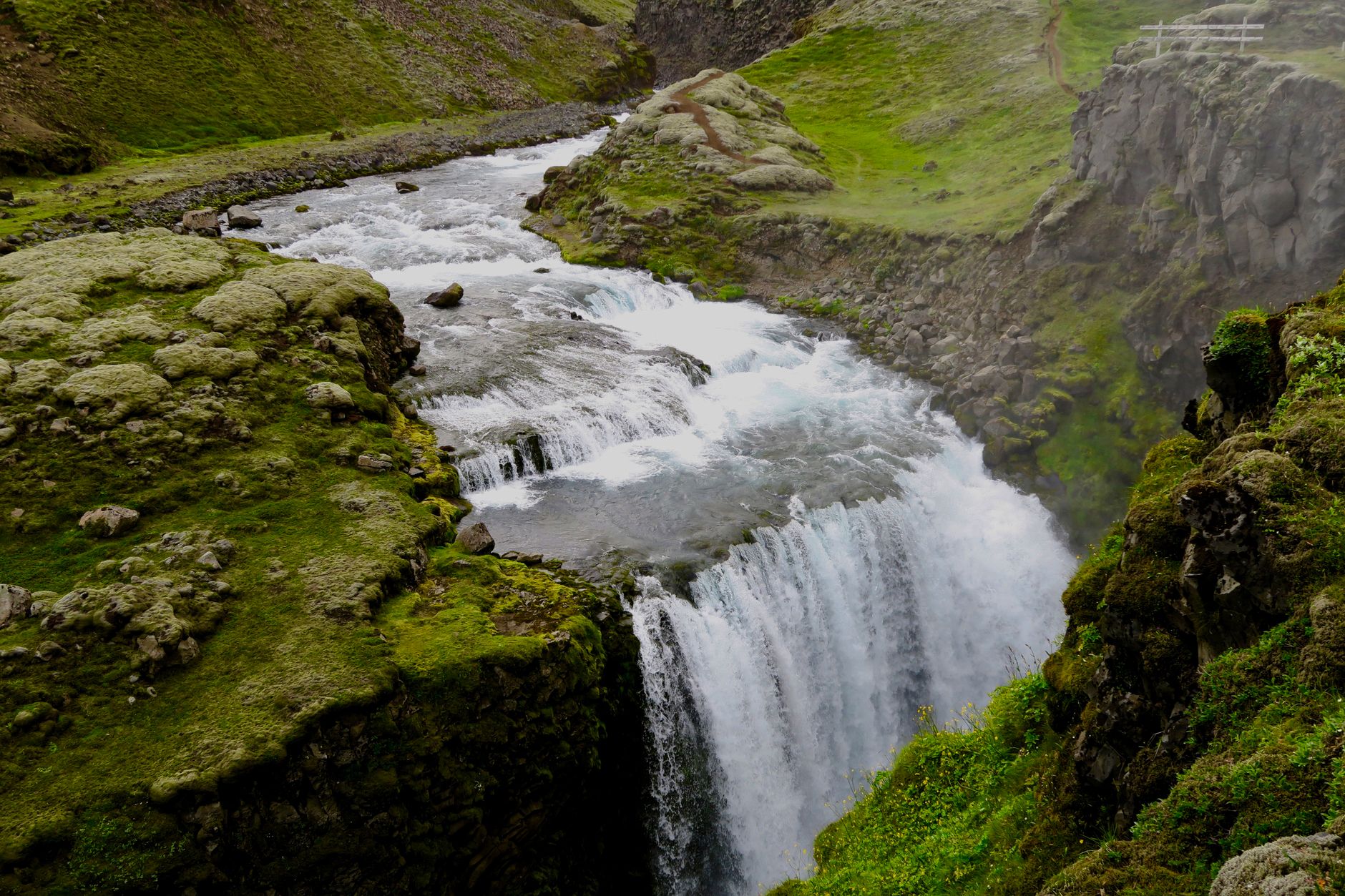 Atemberaubendes Motiv in Island – Natur Hintergrundbild (von Freysteinn G Jonsson, 13000×8667, #12308540)