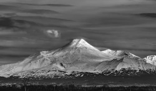 Foto stok gratis alam, grayscale, gunung