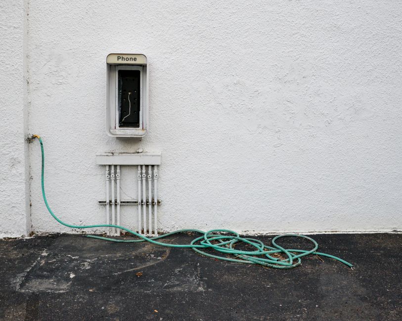 Can I hide my cable box in a wall if I’m a renter?