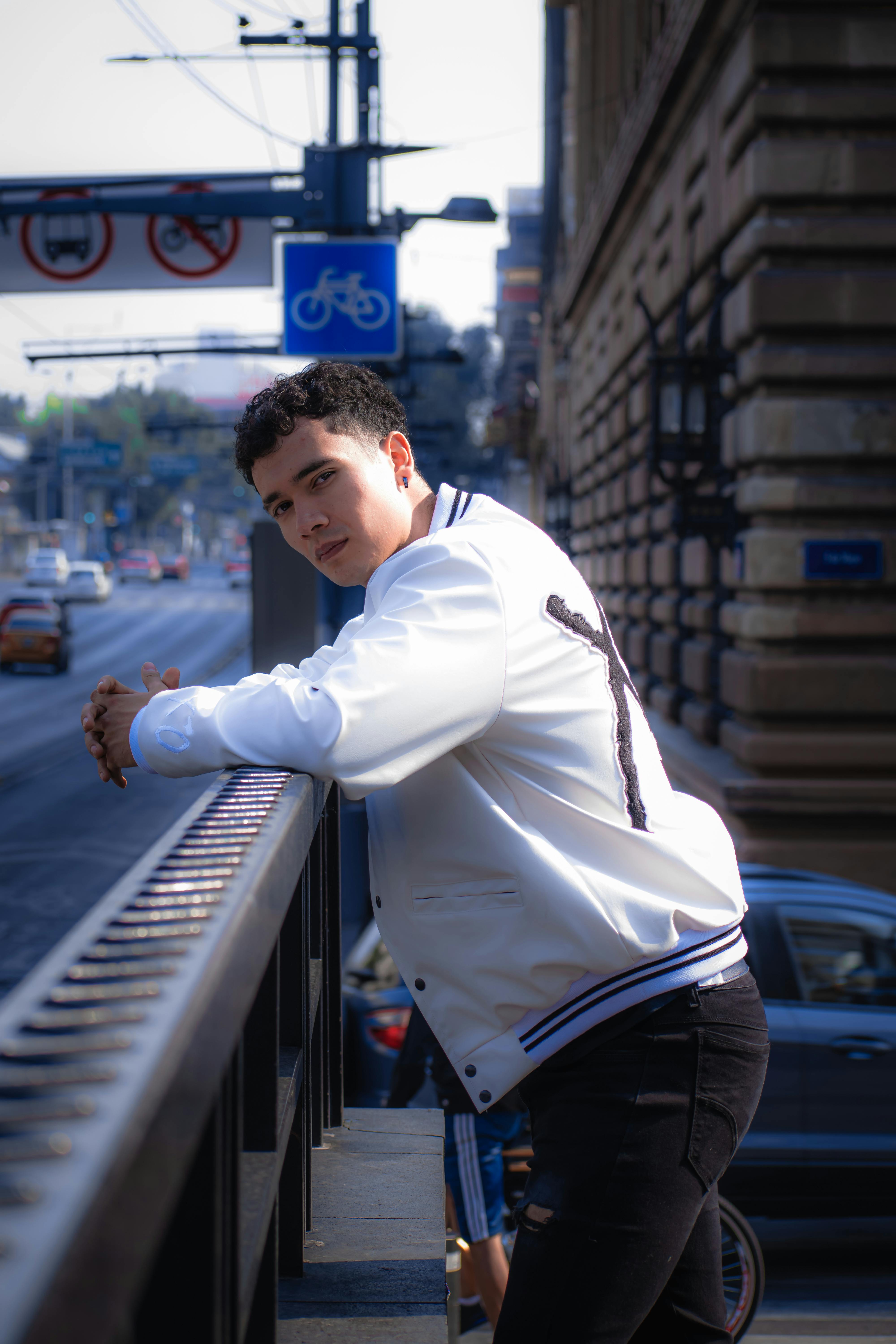 How much zinc should a man over 40 take daily?