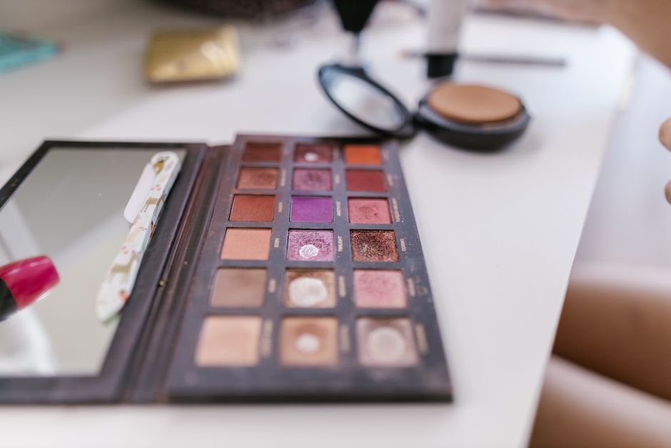 Identifying fake cosmetics using artificial intelligence Identifying fake cosmetics using artificial intelligence