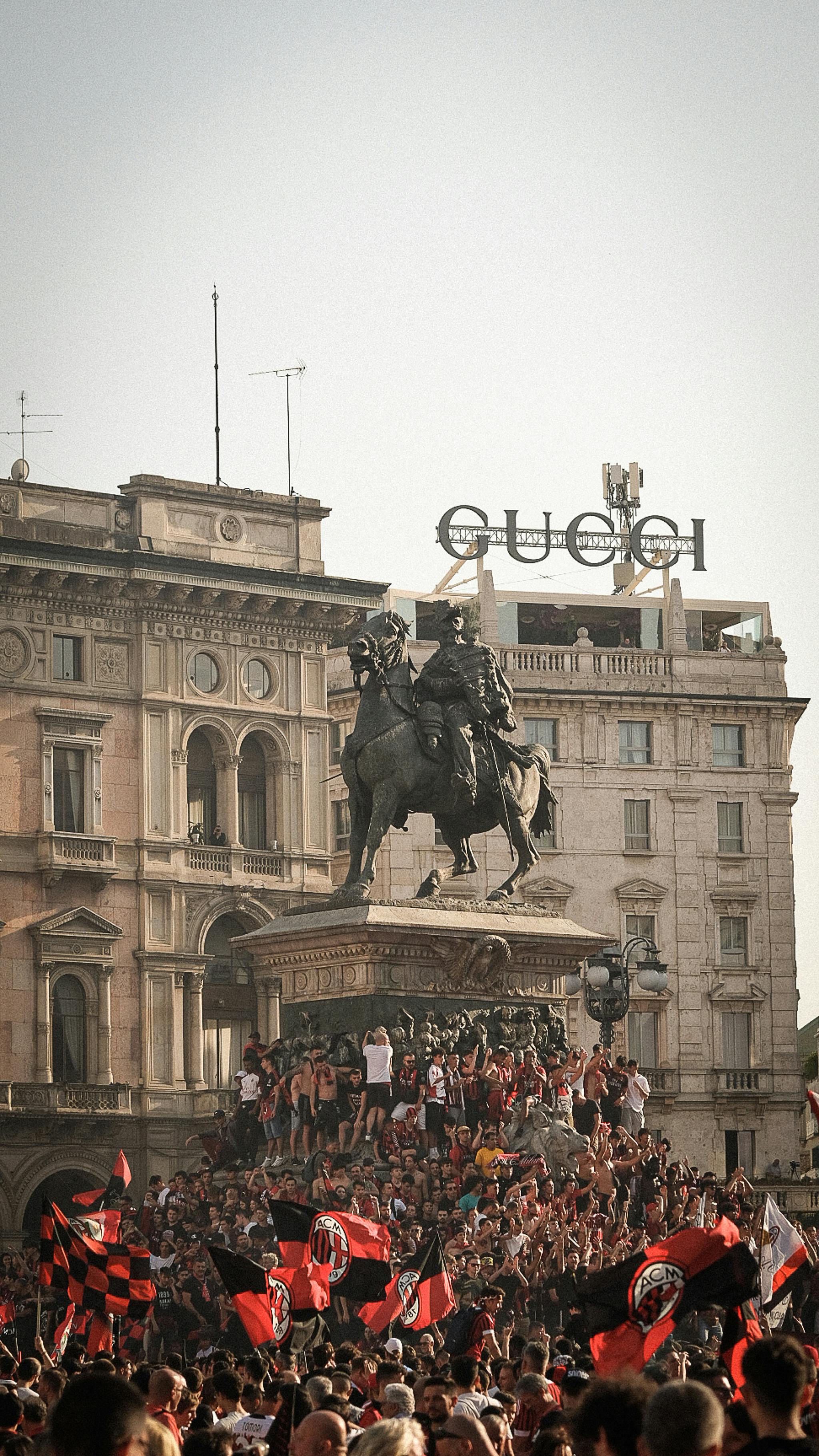 people celebrating ac milan victory