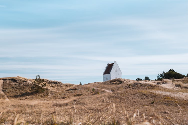 Tilsandede Kirke, Sanded Church