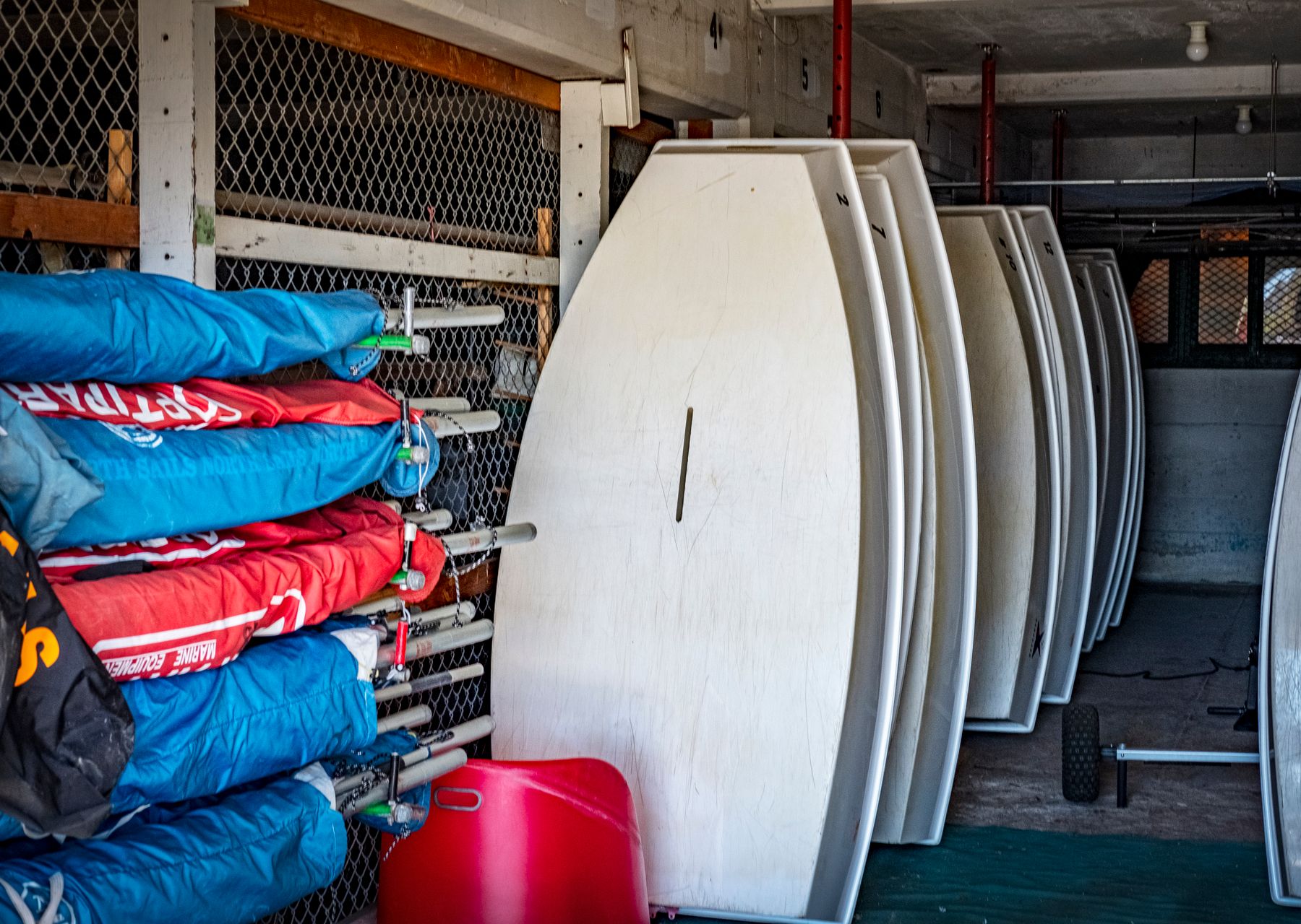 Removals and storage in Enstone — crew wrapping and loading on moving day