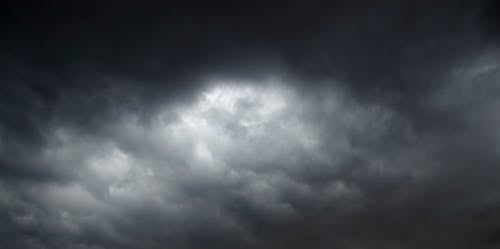 bulut oluşumu, bulutlar, delik içeren Ücretsiz stok fotoğraf