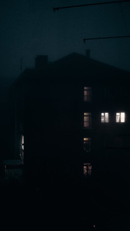 Ingyenes stockfotó ablakok, éjszaka, épület témában