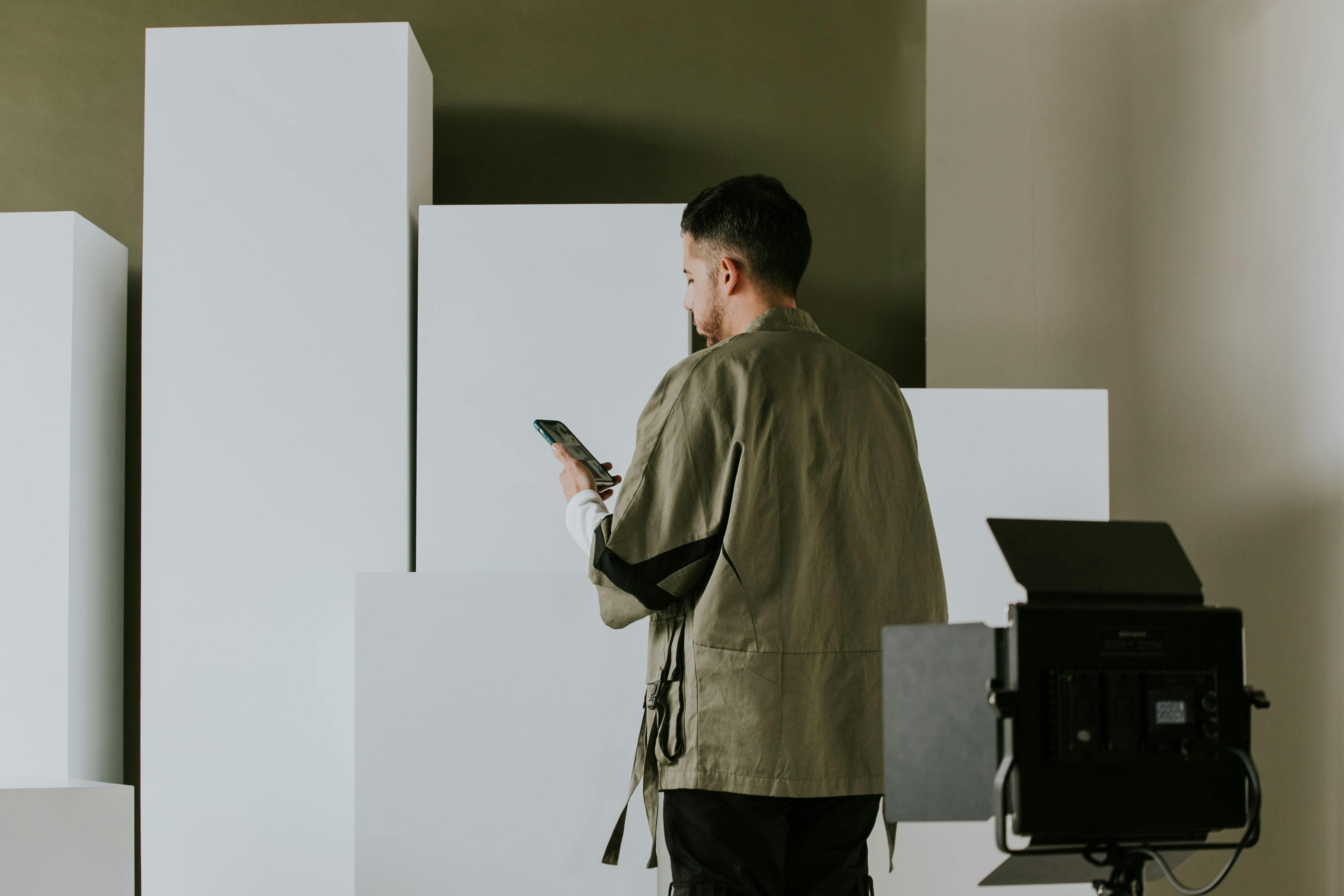 Will AI Kill the Creator Economy? — Photo by Amar  Preciado on Pexels