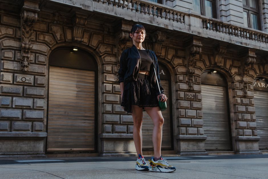 Como usar tênis casual em 7 looks versáteis