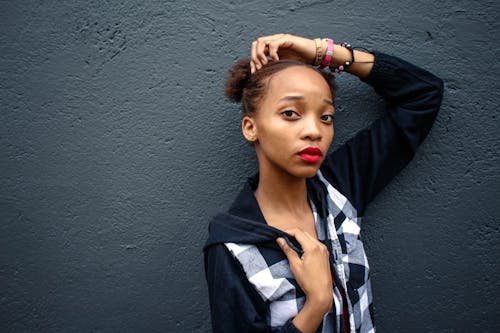Безкоштовне стокове фото на тему «афро-американська жінка, вродлива, Вулиця» стокове фото
