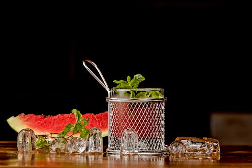 Kostenloses Stock Foto zu cocktail, cocktailgetränk, cocktailglas