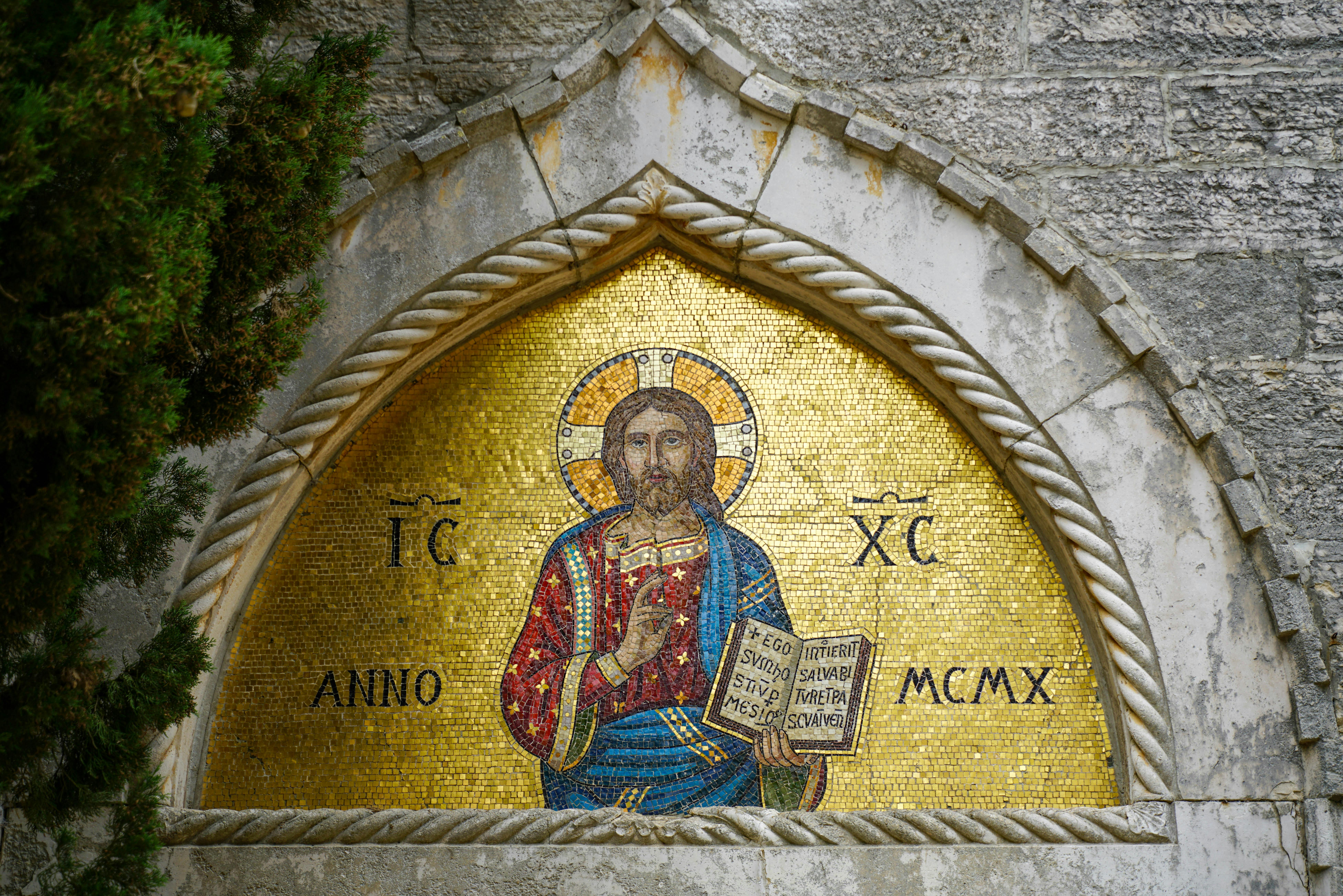 Does painting a shed make it waterproof?