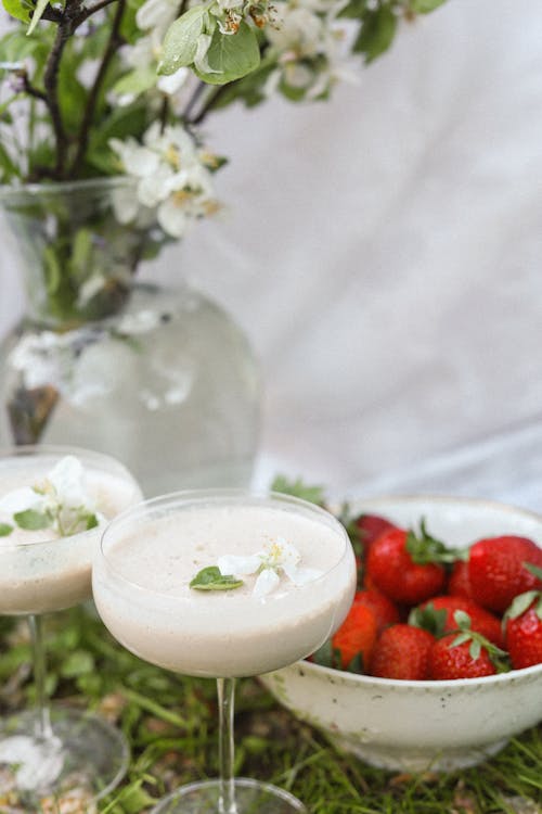 Foto profissional grátis de alimento, copo, delicioso