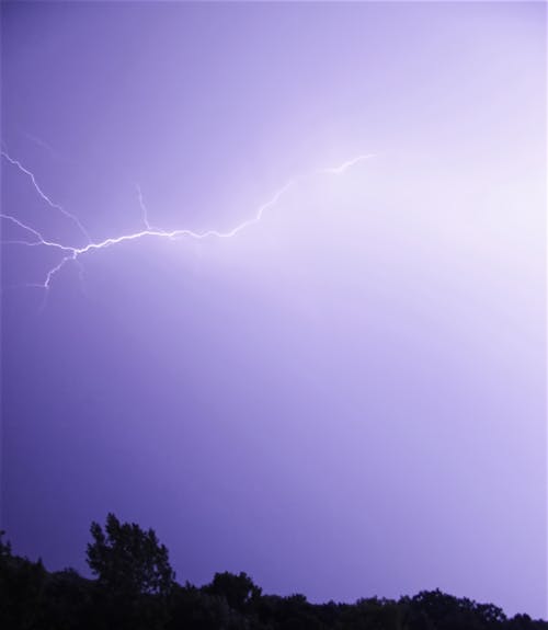 fırtına, geceleyin, Şimşek içeren Ücretsiz stok fotoğraf
