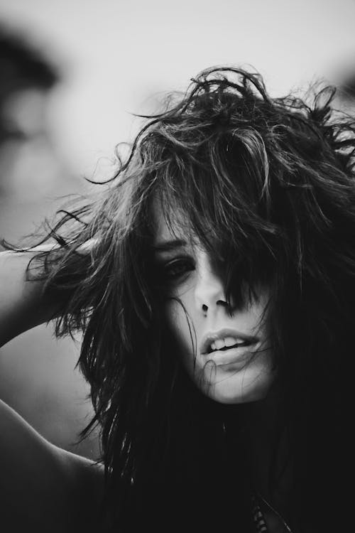 Foto profissional grátis de cabelo, modelo feminino