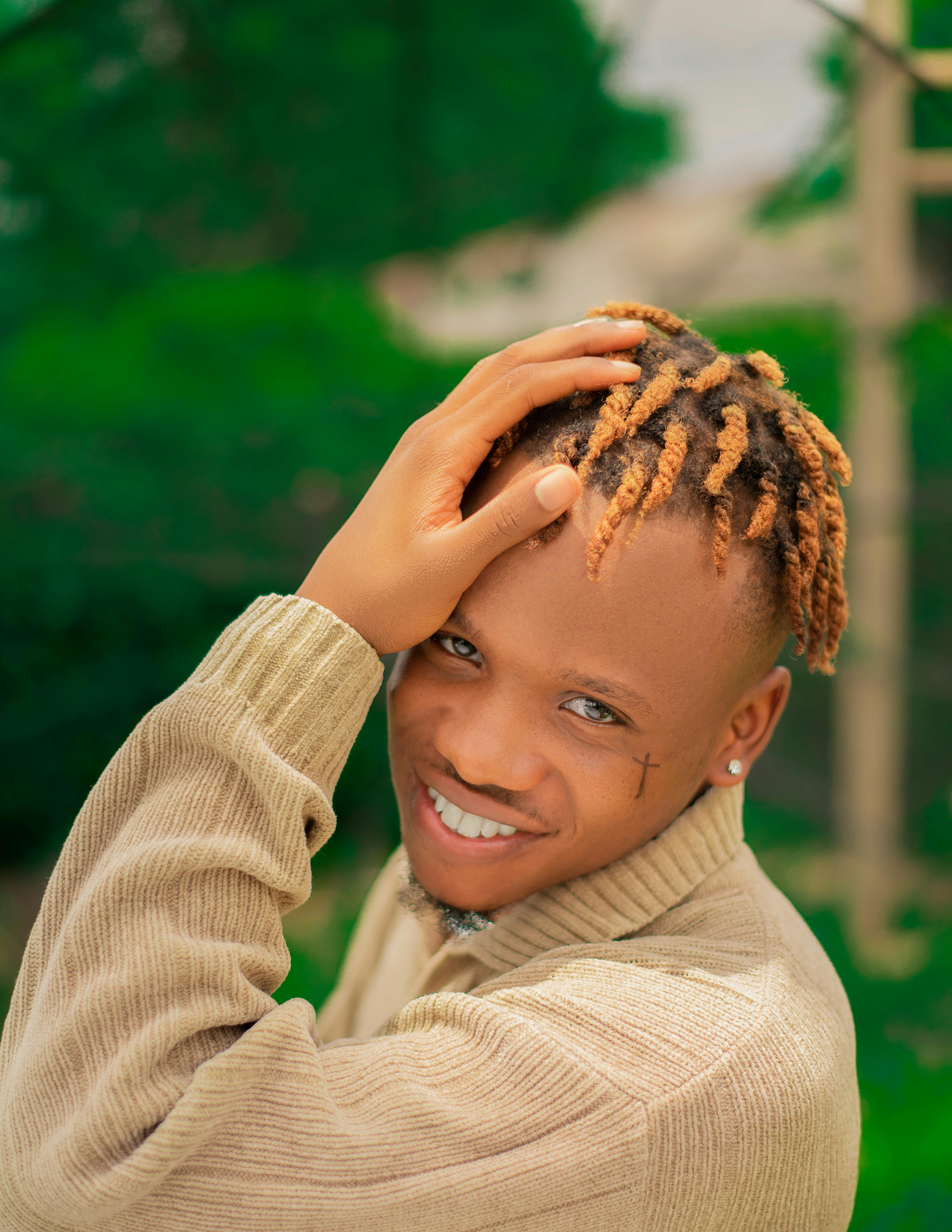 Gratis Immagine gratuita di "immagini di stile di vita", @all'aperto, acconciatura alla moda Foto a disposizione