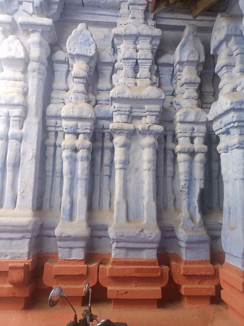 Free Enshrined wall of a temple  Stock Photo