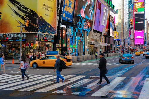 Kostenloses Stock Foto zu autos, fußgängerweg, new york city