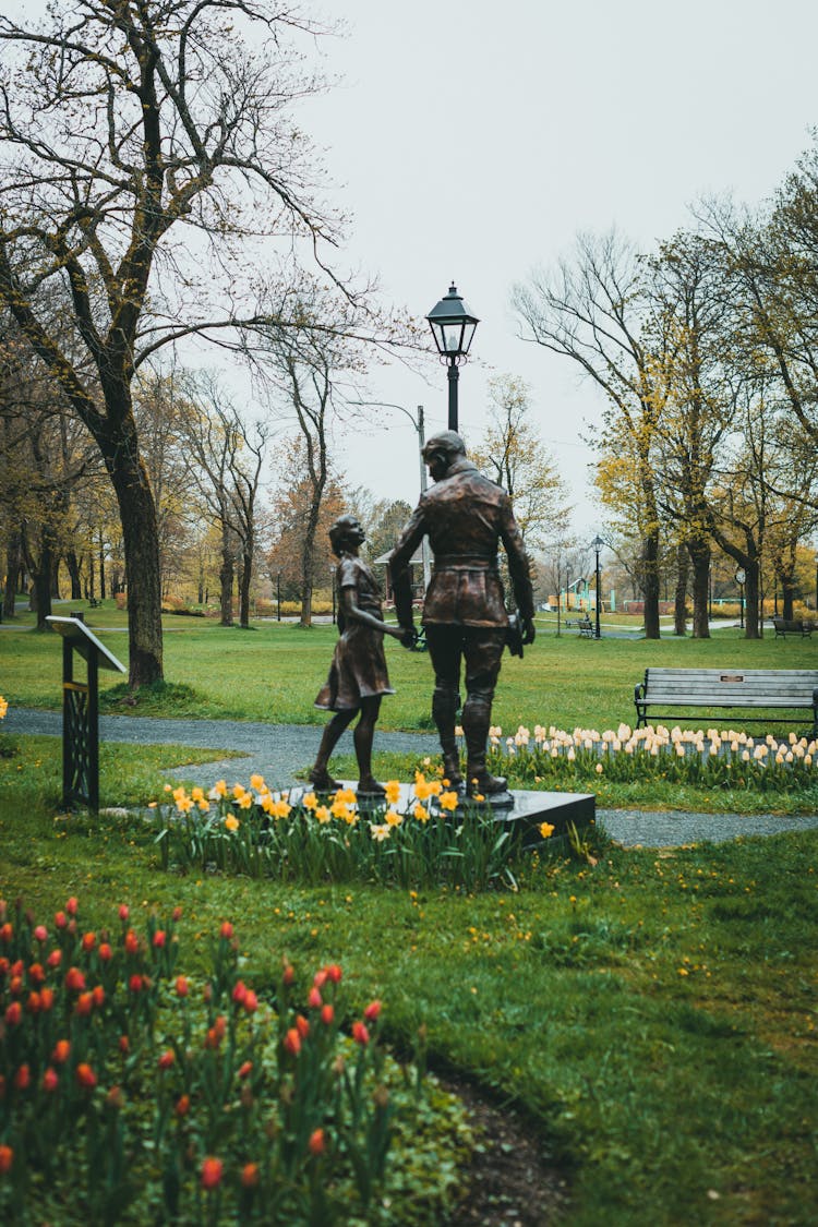 The Homecoming Statue At Bannerman Park