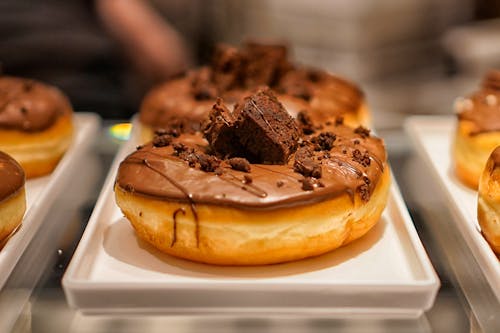 Gratis stockfoto met chocolade, detailopname, donuts