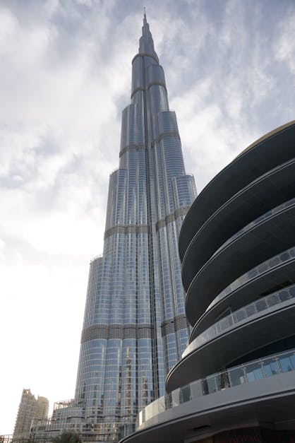 Burj Khalifa Under the Cloudy Sky · Free Stock Photo