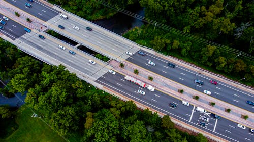 Kostenloses Stock Foto zu autobahn, autos, drohne erschossen