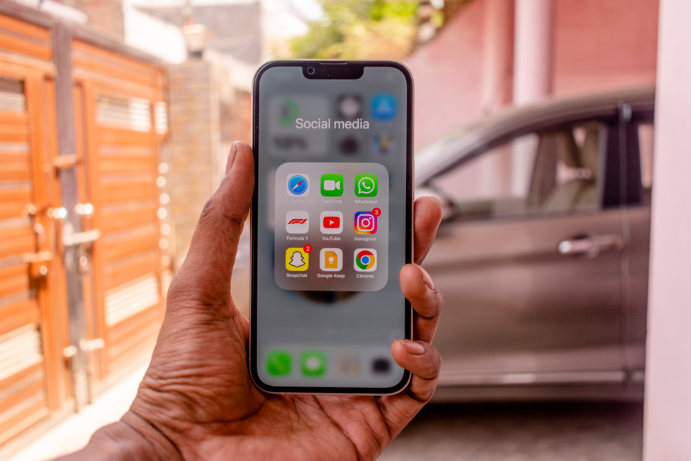 Android ou iPhone: Qual é o melhor para você em 2026?