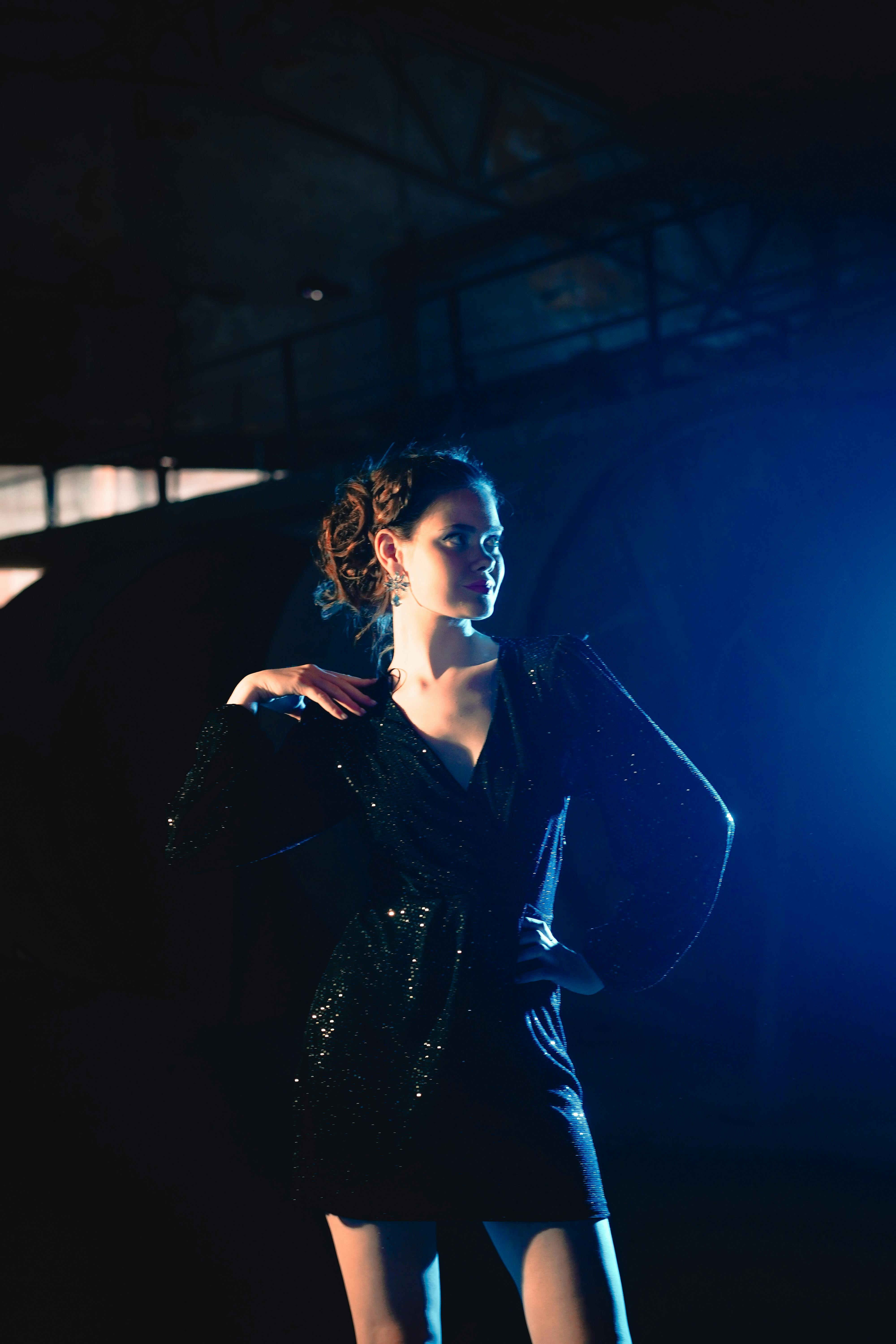 Navigating the Stage:⁣ Movement and Engagement for Captivating ⁣Live Shows