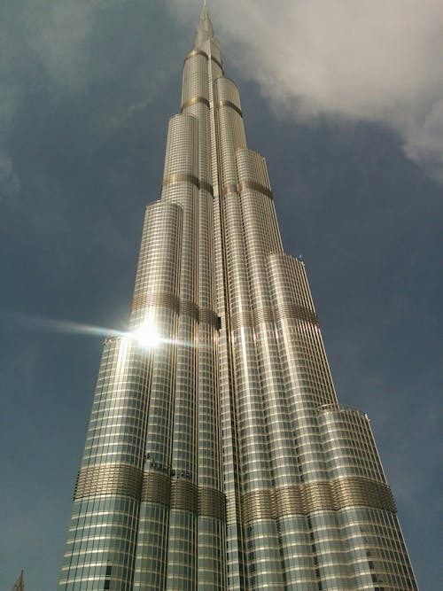 Fotos de stock gratuitas de arquitectura moderna, Burj Khalifa, cielo azul