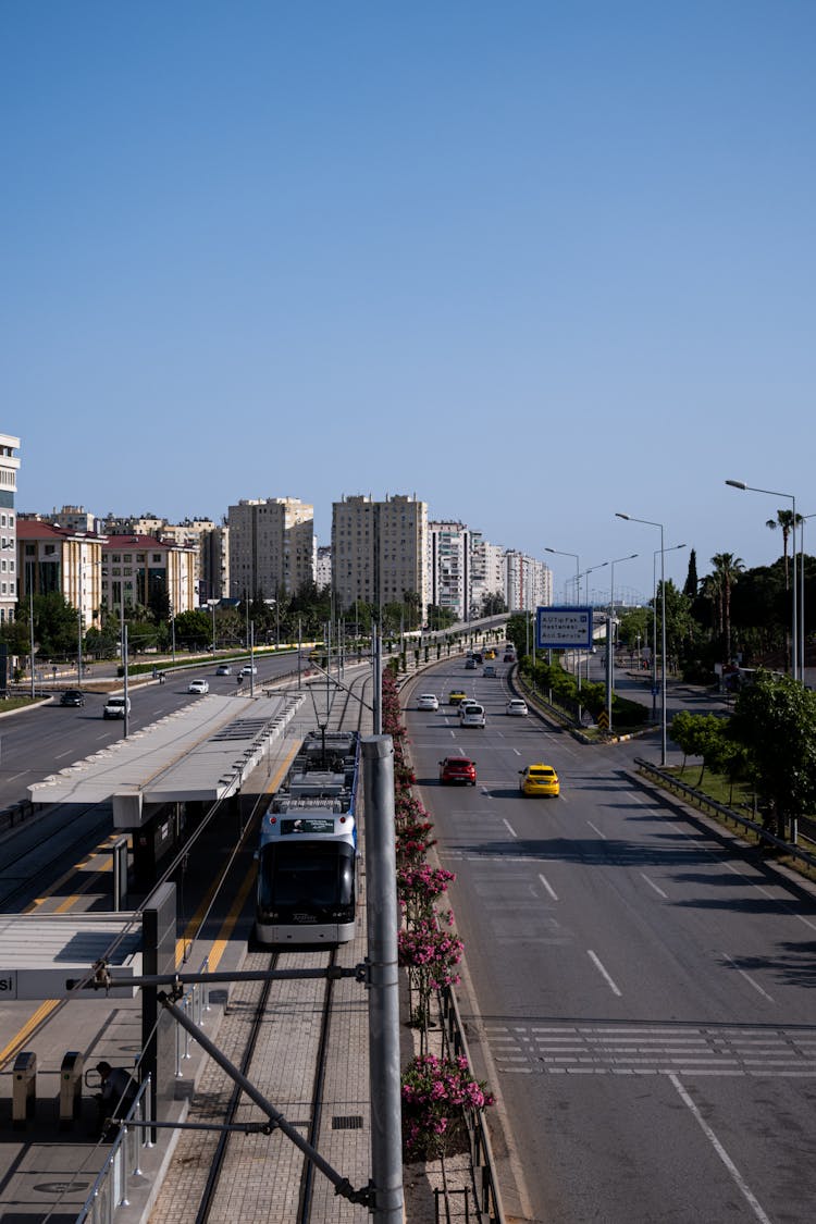 Tramway Between Highway Lanes