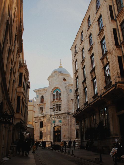 Free Beautiful historical architecture on an Istanbul street, showcasing classic urban charm. Stock Photo