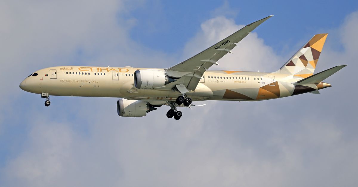 Etihad Airways Diverts Toronto-Bound A380 to Scotland Due to Technical Issue