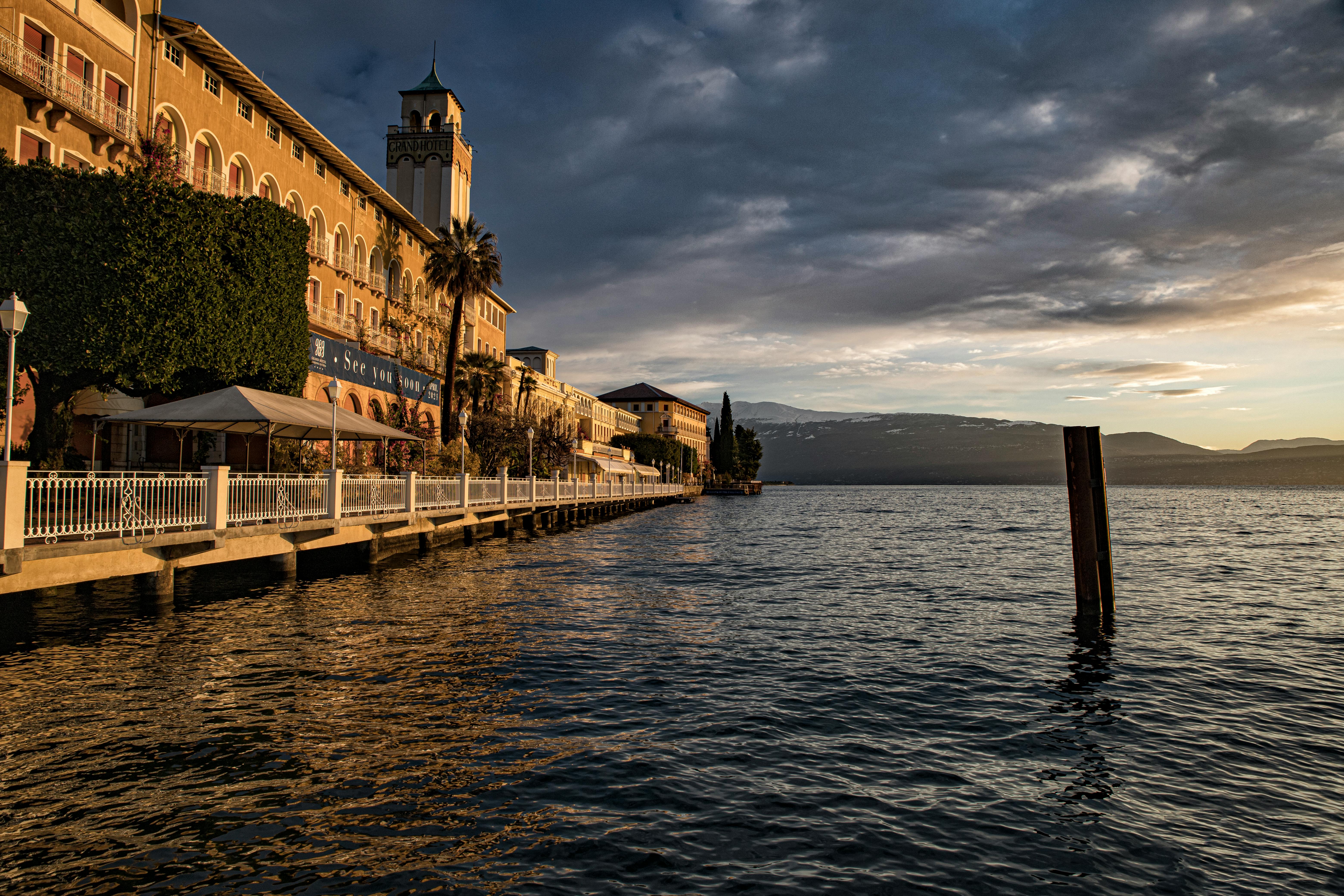 Lake Garda Insider Tips: ZTL Zones, Golden Hour, Mindset