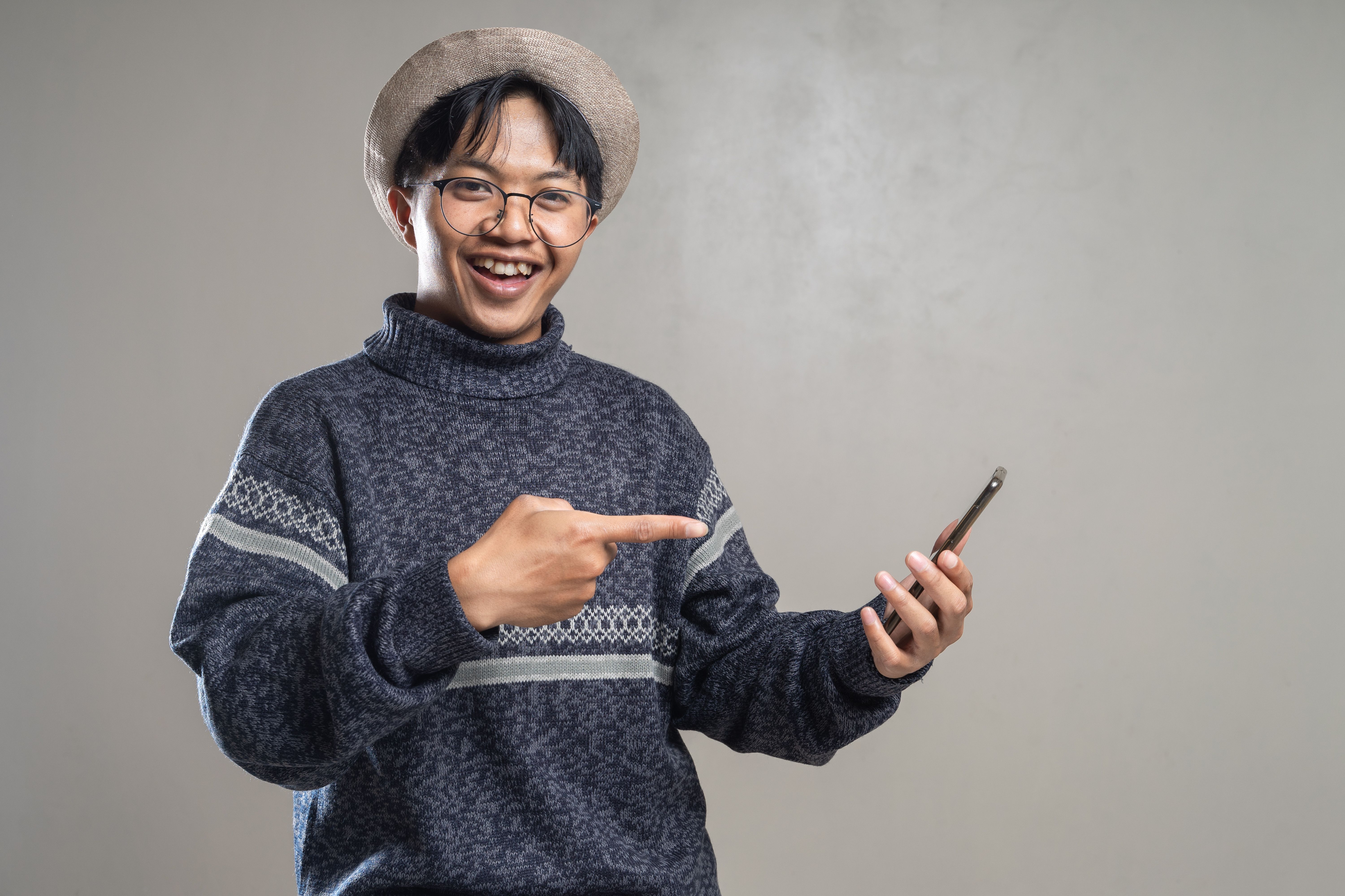 Nhiều nền tảng AI hiện đại giúp bạn luyện thi IELTS hiệu quả hơn.