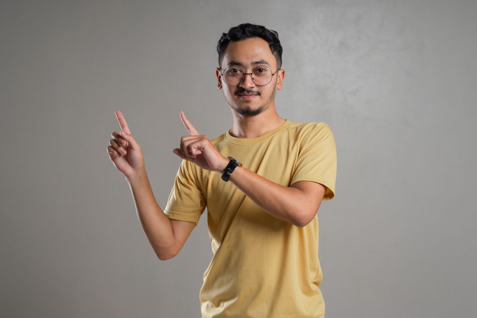 Tiêu đề email rõ ràng giúp người nhận nắm bắt thông tin.