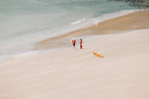 boş zaman, dalgalar, deniz içeren Ücretsiz stok fotoğraf