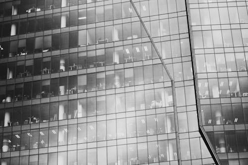 Free Grayscale Photo of Highrise Building Stock Photo