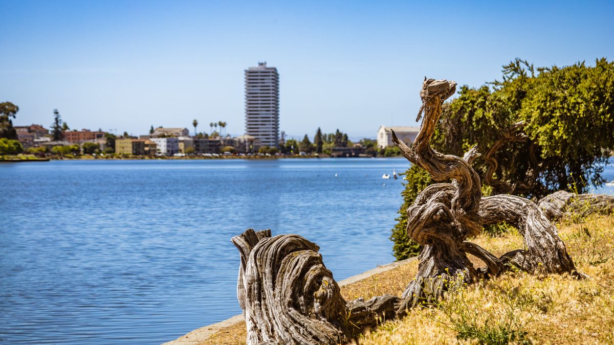 How to Enter Gift Card Giveaways in Bakersfield, California Without Scams