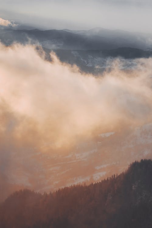 Immagine gratuita di alba, coperto, montagne