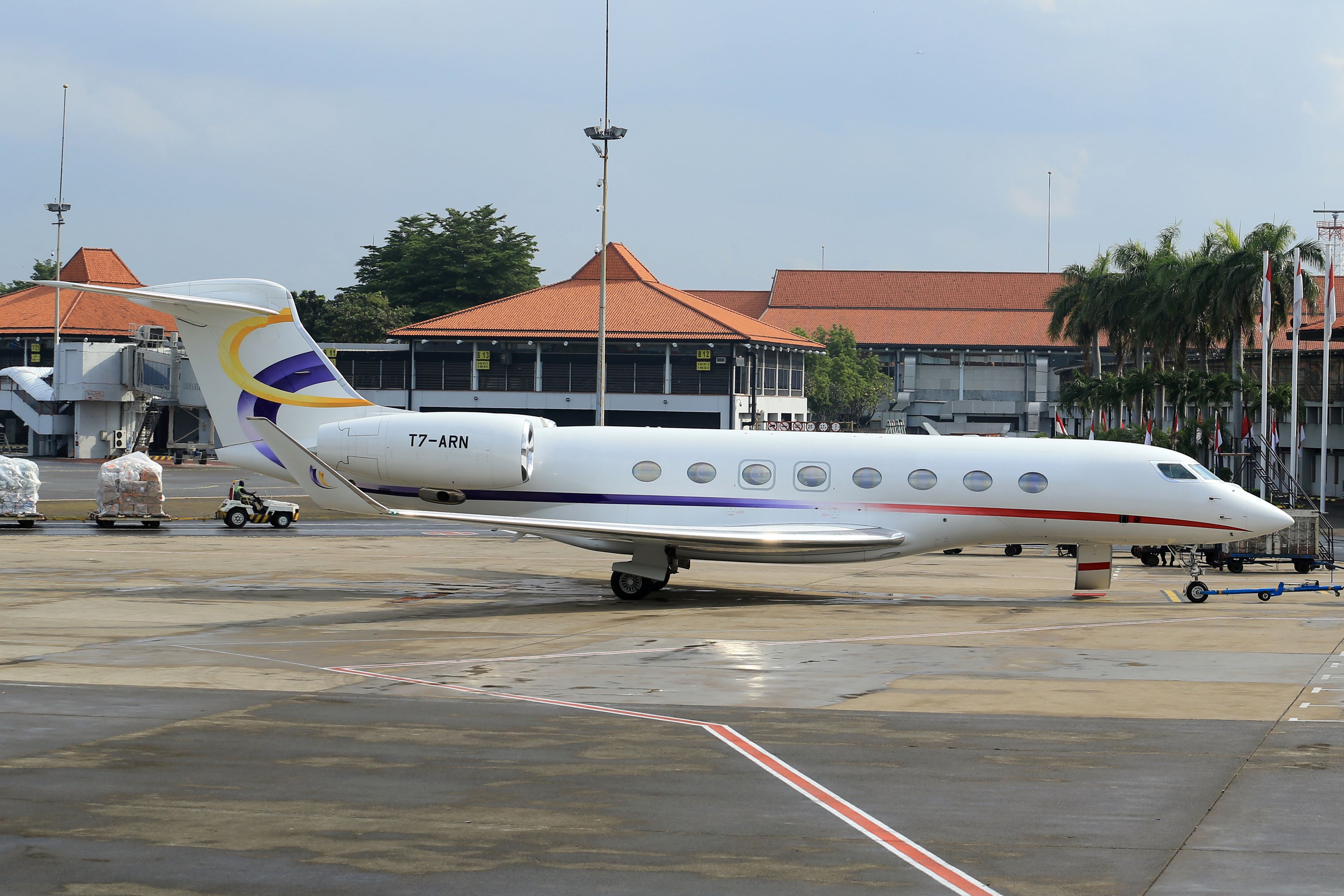 Siegerland Airport (EDGS), Burbach — private jet cleaning