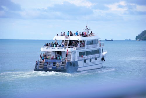 Foto profissional grátis de cruzeiro, envio, ferryboat