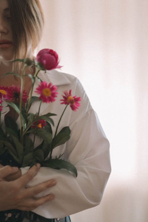 Photos gratuites de femme, feuilles vertes, individu