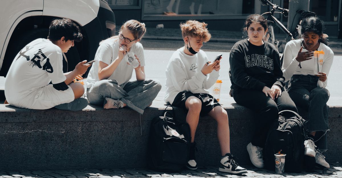 Ragebait Named German Youth Word of the Year 2026