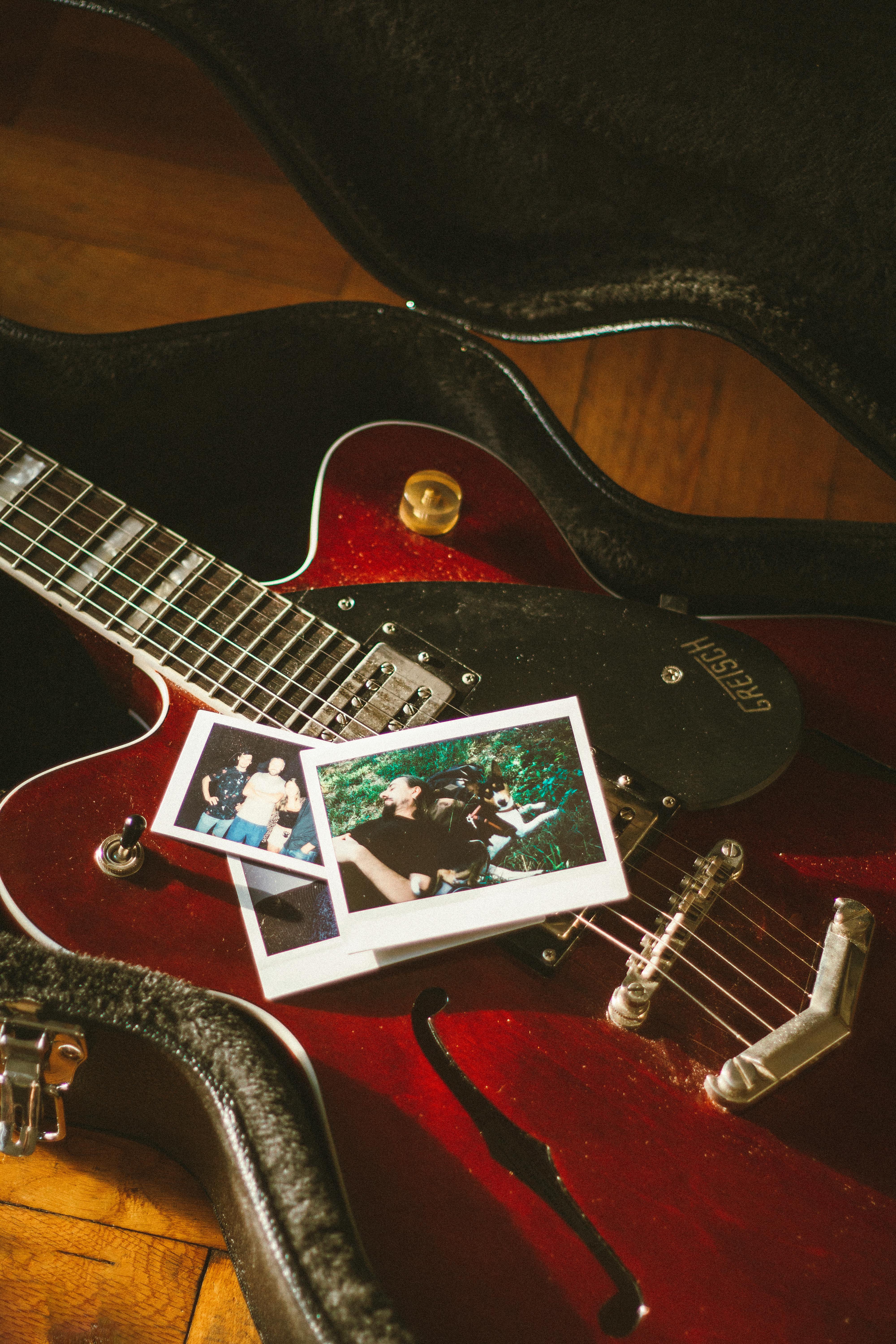 Black and White Stratocaster Guitar · Free Stock Photo