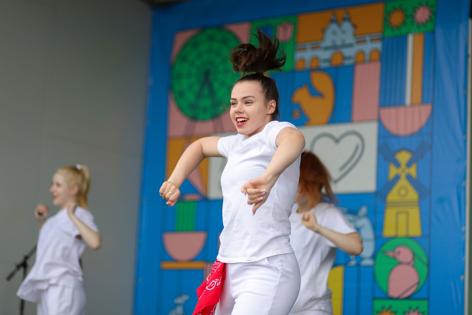 Mini Performing Arts