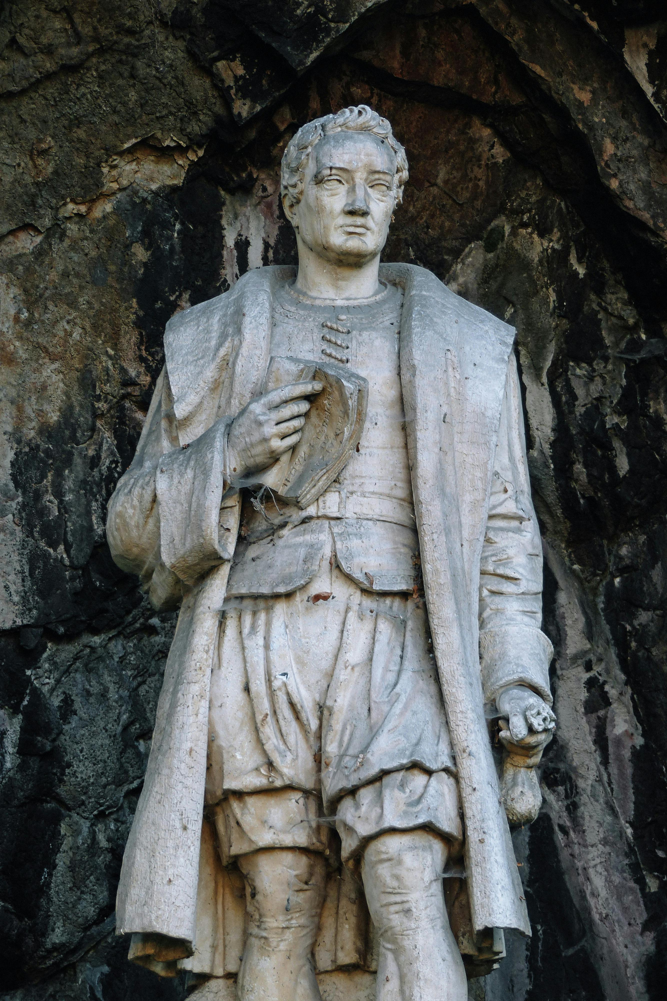 statue de l homme de la roche