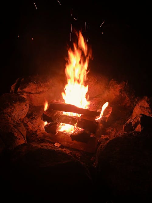 밤, 불, 불꽃의 무료 스톡 사진