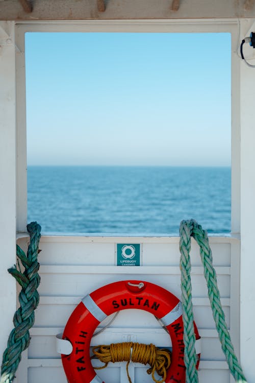 Foto d'estoc gratuïta de barca, blau, boia salvavides