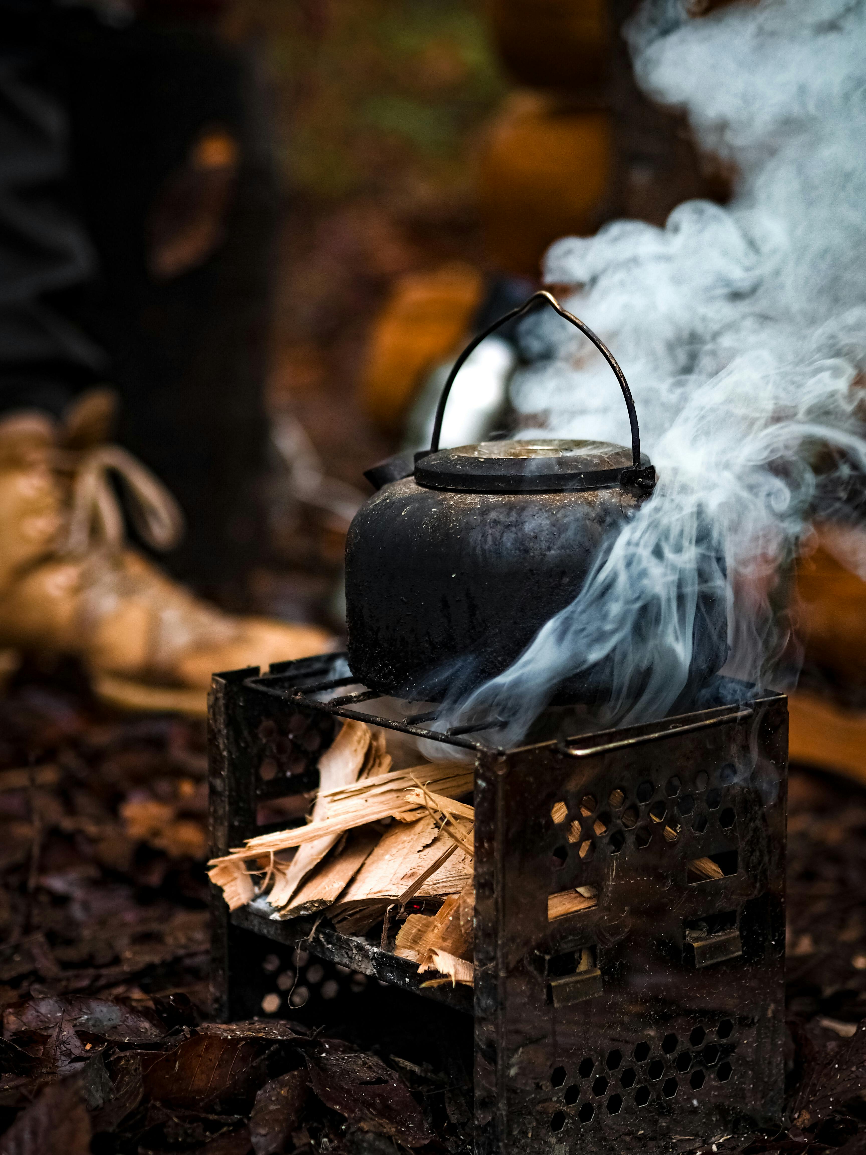Coffee Pot On Campfire Stock Photo - Download Image Now - 2015, Barbecue -  Meal, Boiling - iStock