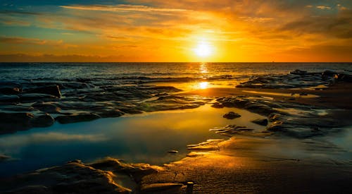 Gratis lagerfoto af hav, horisont, morgengry Lagerfoto