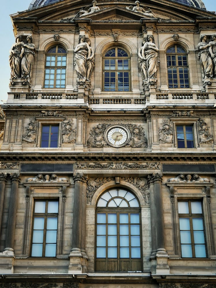 Pavillon Sully In Paris, France